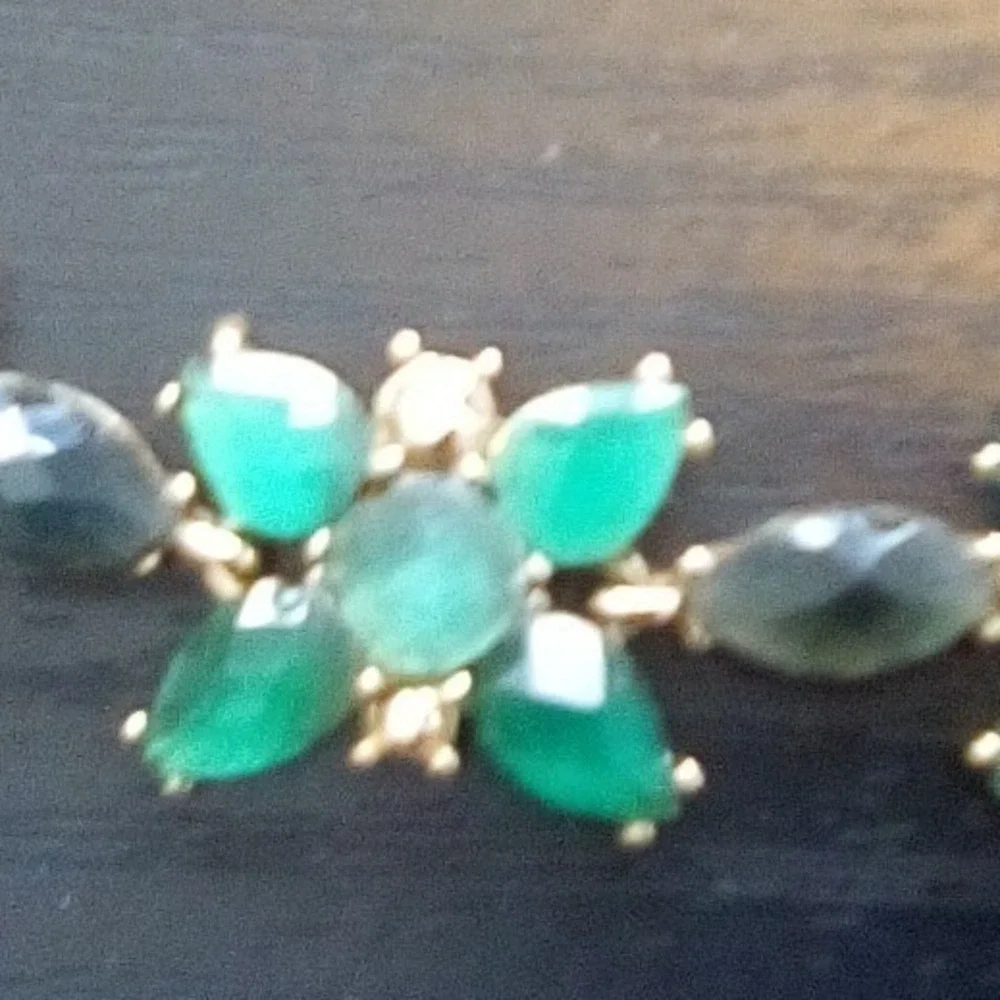 Sparkling Emerald Flower Cluster Necklace Gold Tone Women Statement Jewelry